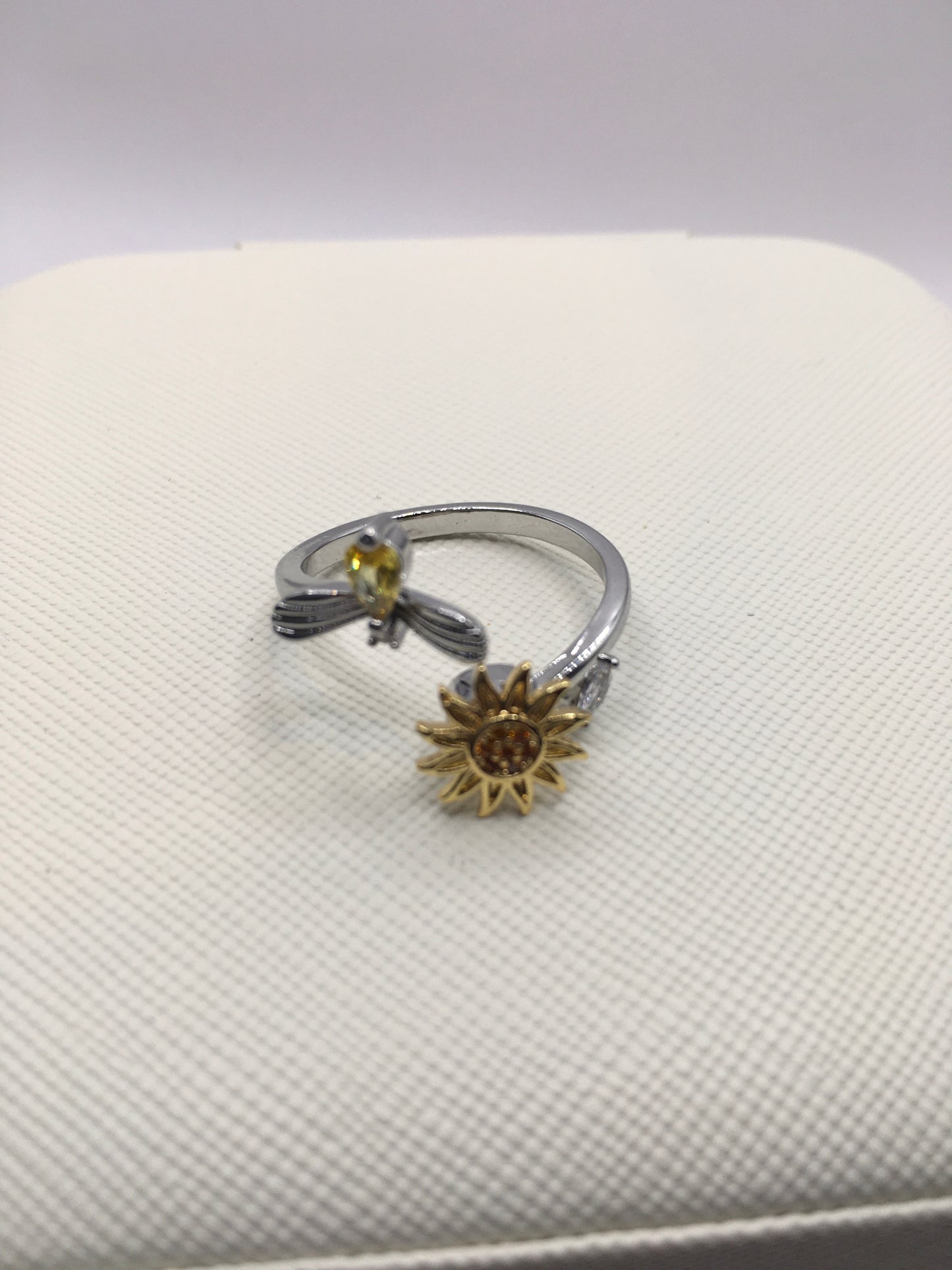 Sunflower and bee charmed fidget ring