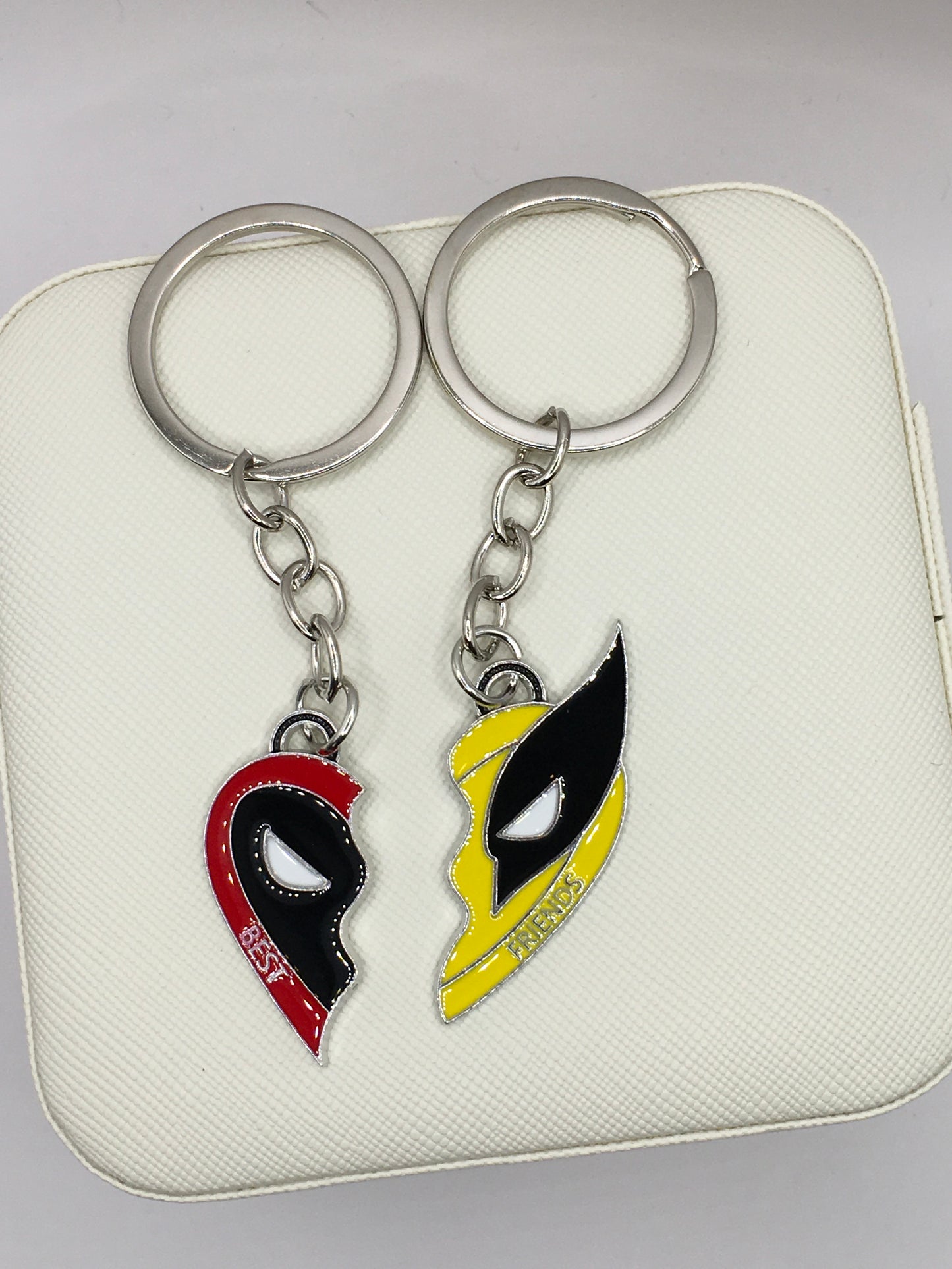 Best friends d and w inspired keychain set